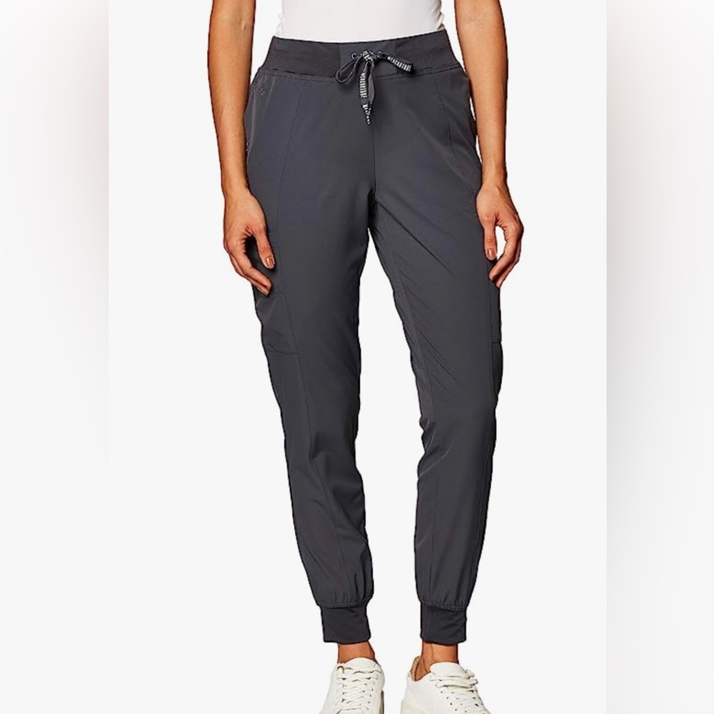 Med Couture Peaches Women's Seamed Jogger Pant